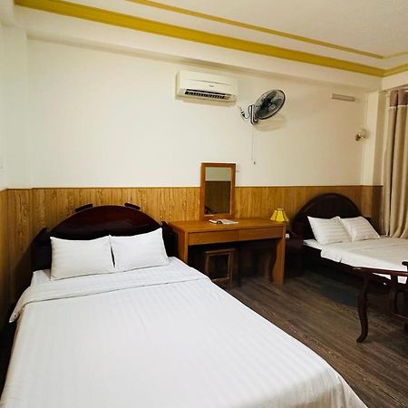 Отель Khach San Mekong Star Виньлонг Экстерьер фото