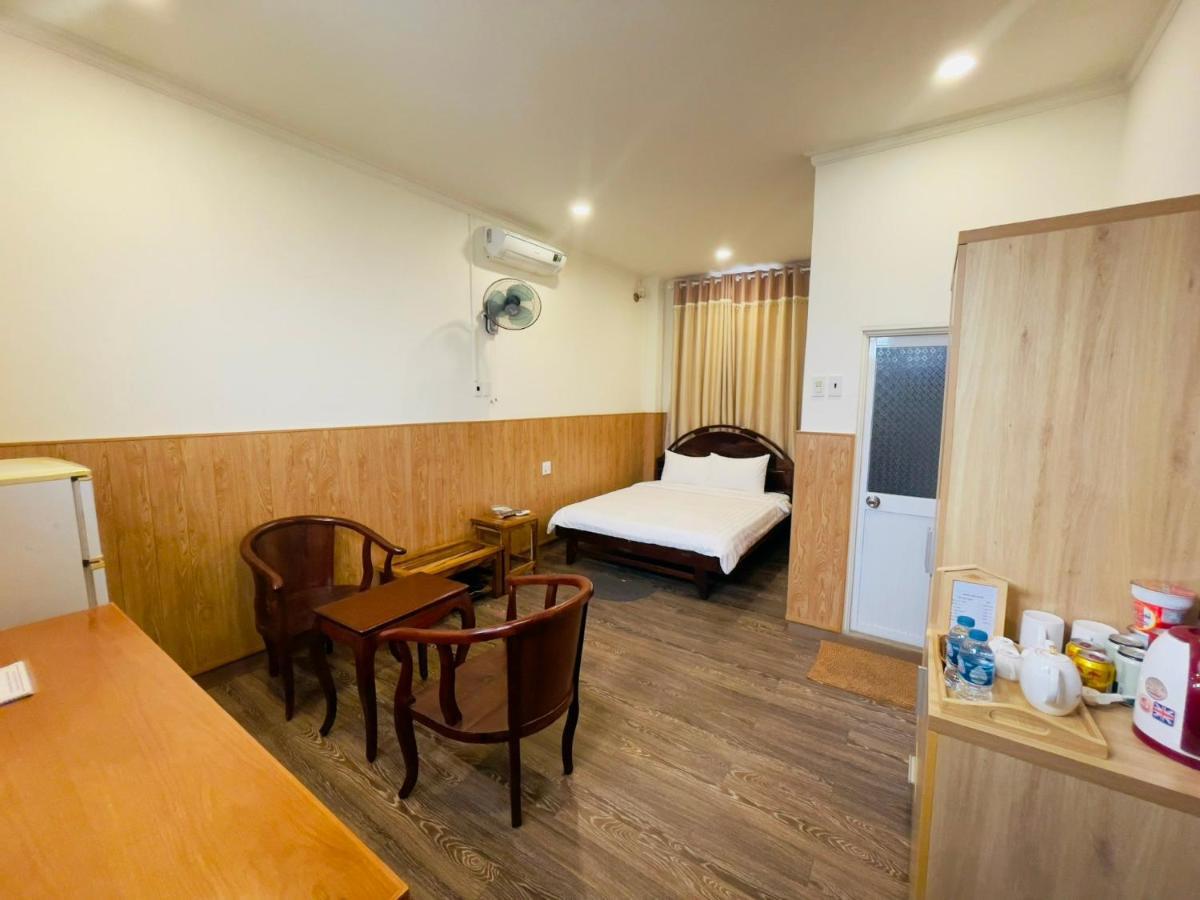 Отель Khach San Mekong Star Виньлонг Экстерьер фото