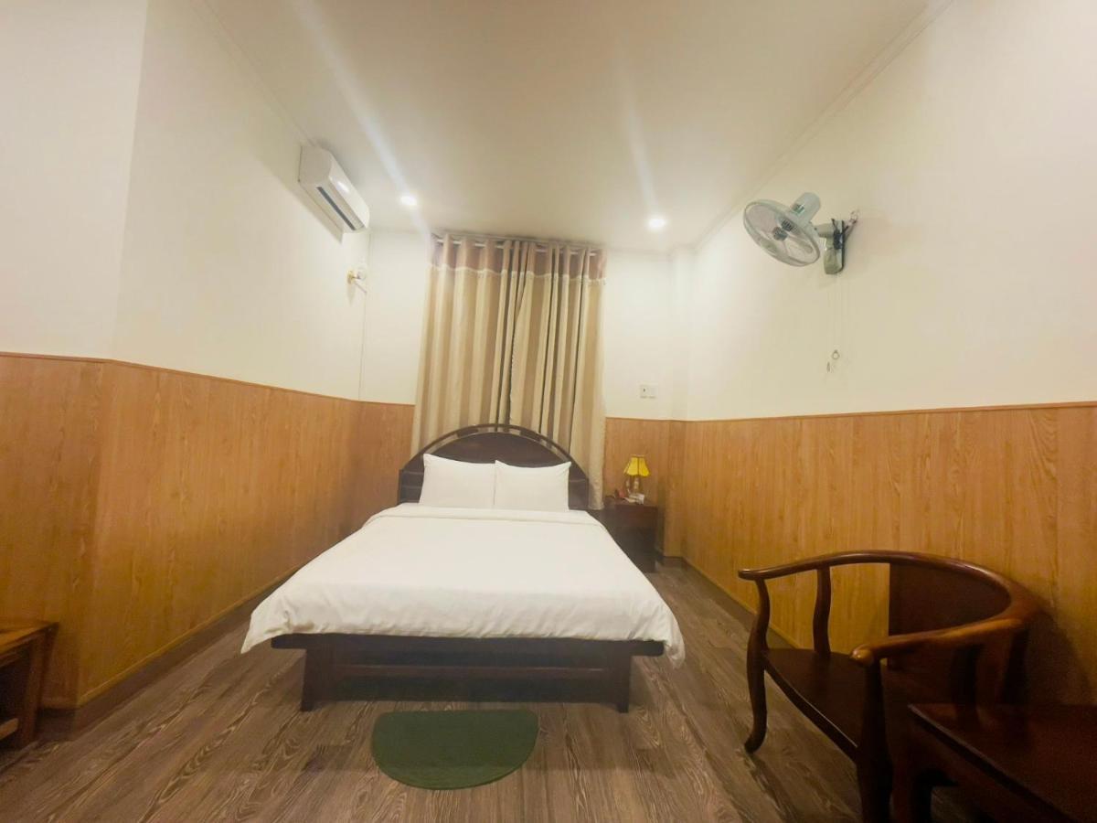 Отель Khach San Mekong Star Виньлонг Экстерьер фото