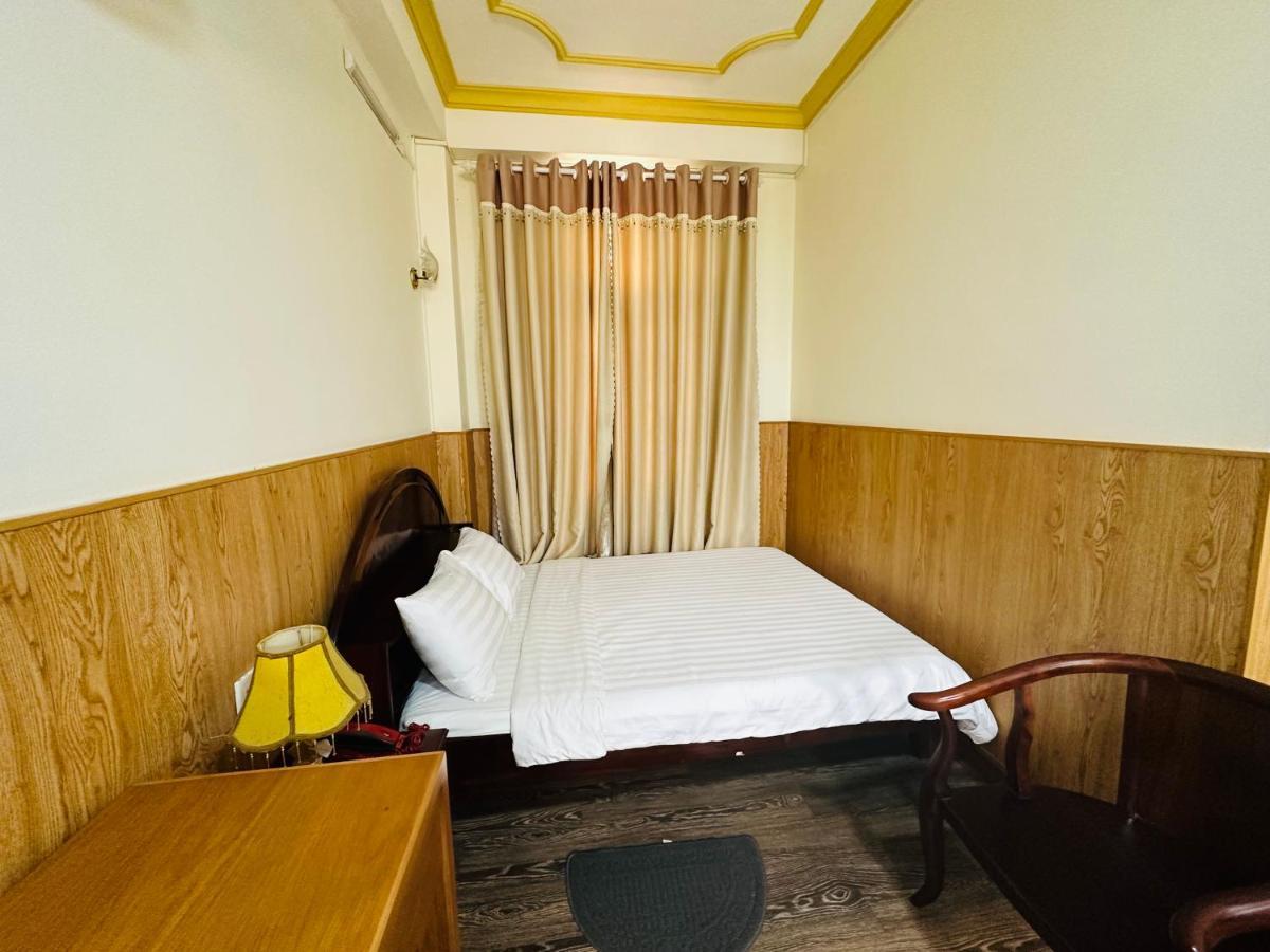Отель Khach San Mekong Star Виньлонг Экстерьер фото
