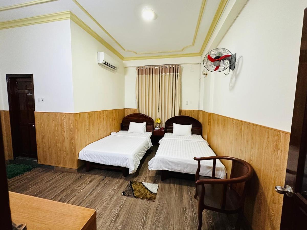 Отель Khach San Mekong Star Виньлонг Экстерьер фото